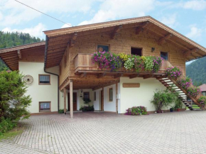 Charming Apartment with Shared Pool in Waidring Tyrol Waidring